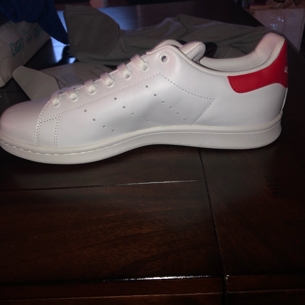 Men’s Adidas Stan Smith’s - Picture 2 of 4